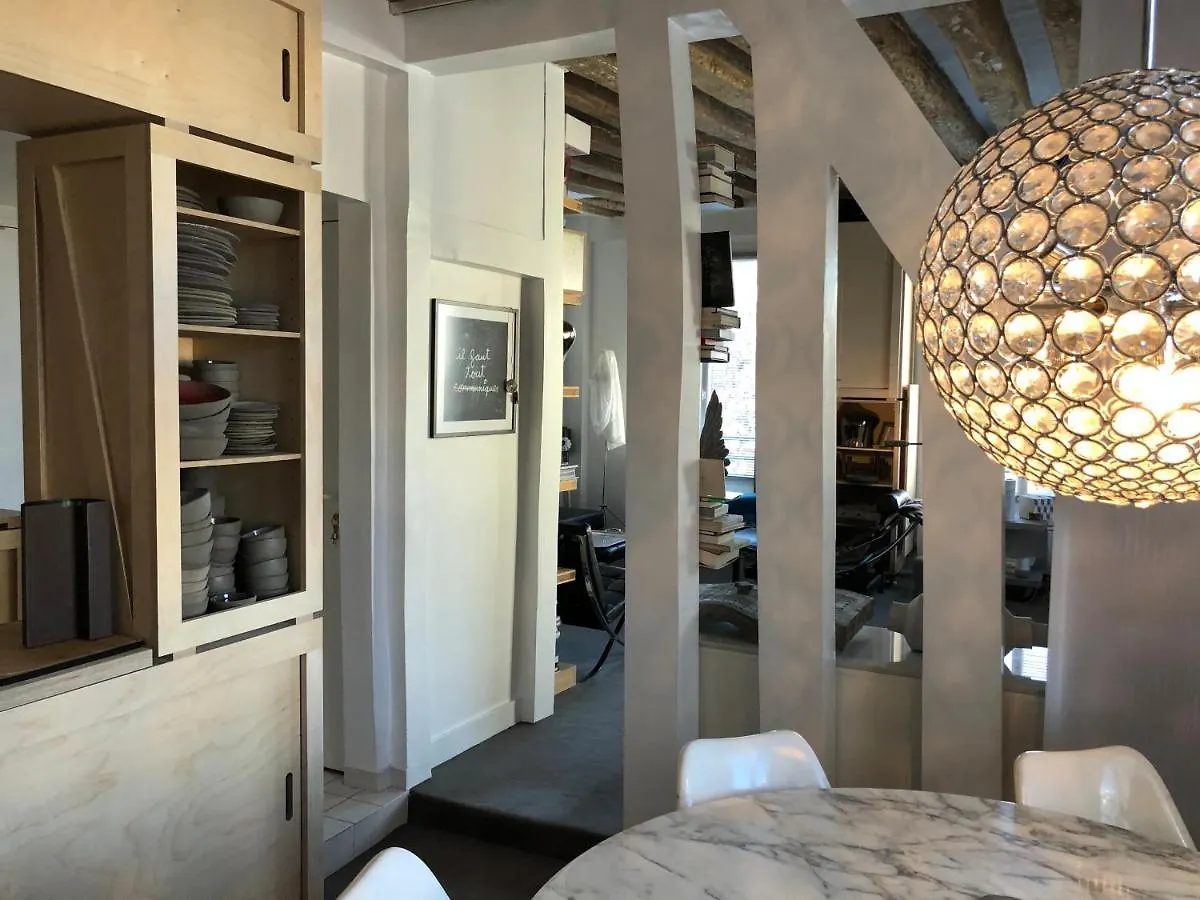 duplex top central Marais Paris Appartement